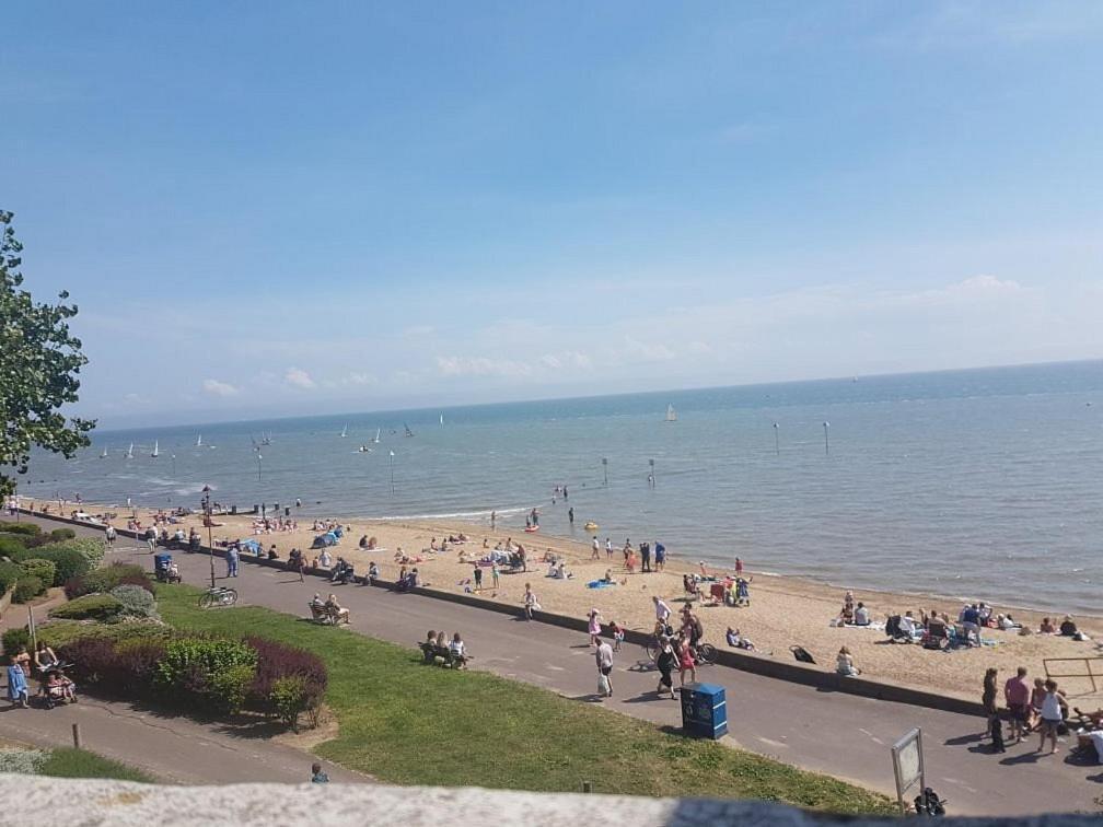 Leigh-On-Sea Retreat - 2 Bedroom Apartment Εξωτερικό φωτογραφία
