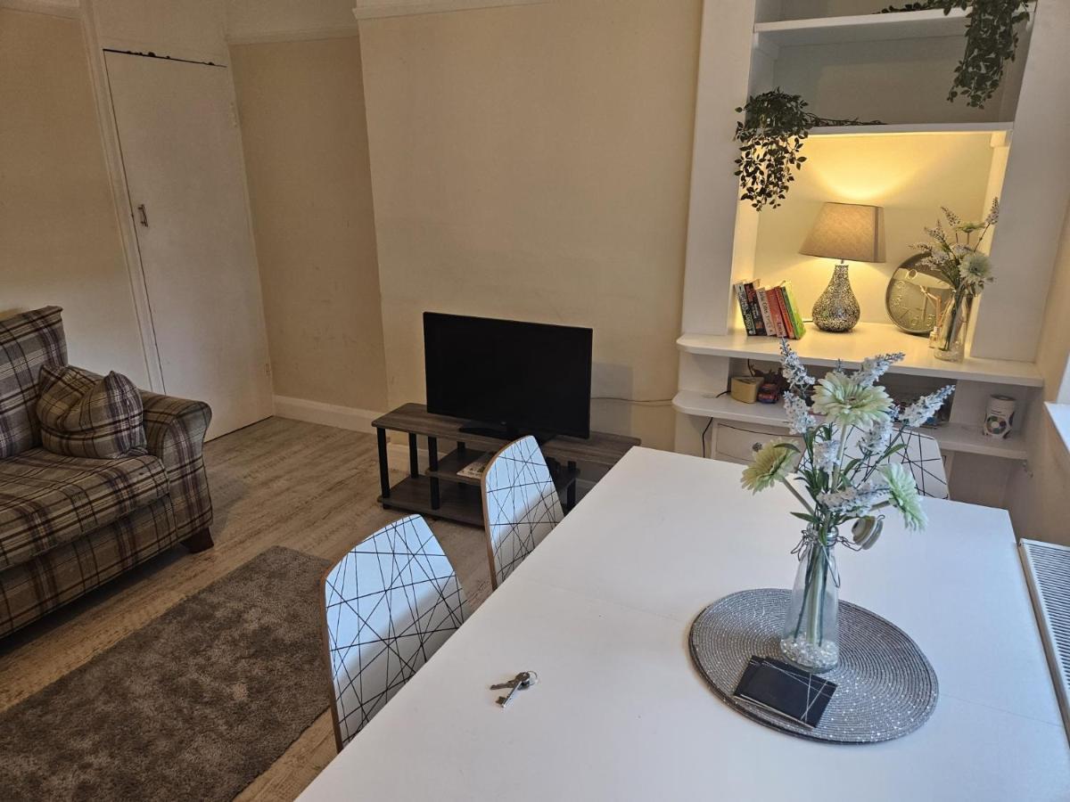 Leigh-On-Sea Retreat - 2 Bedroom Apartment Εξωτερικό φωτογραφία