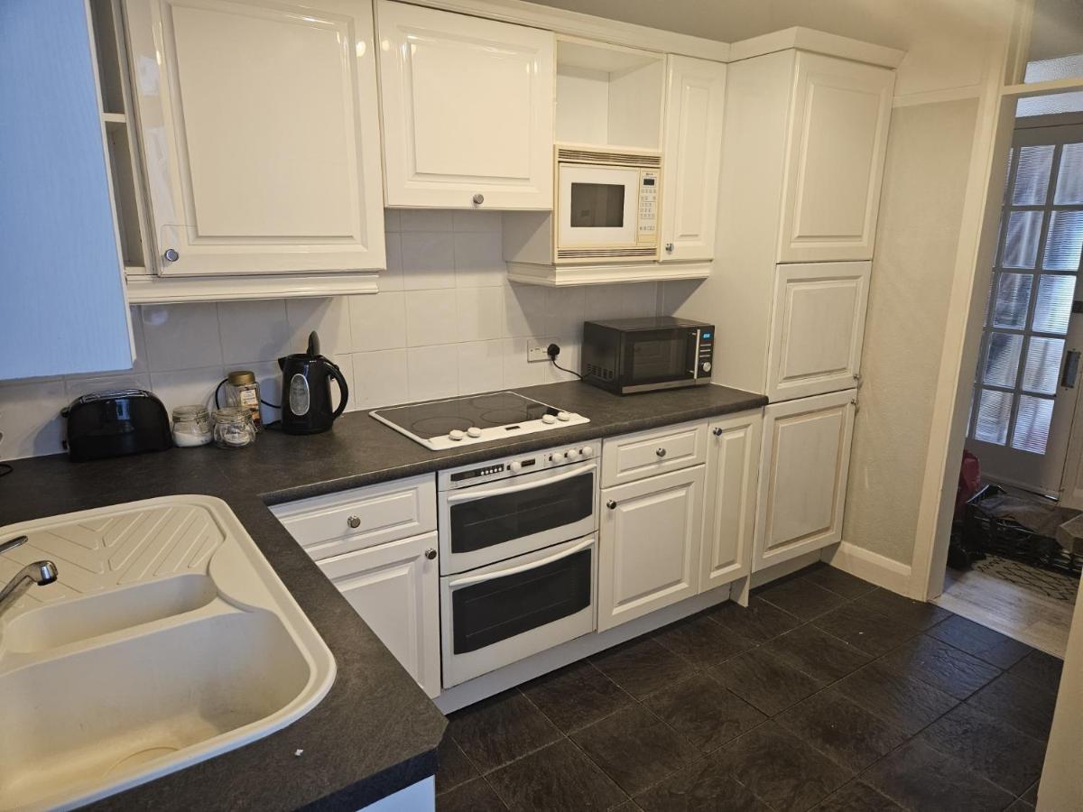 Leigh-On-Sea Retreat - 2 Bedroom Apartment Εξωτερικό φωτογραφία
